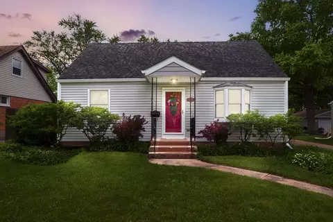 229 N Marion Ave, Bartlett, IL 60103
