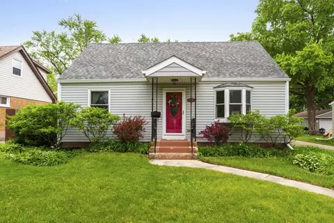Exterior - 229 N Marion Ave, Bartlett, IL 60103 photo 2 of 4