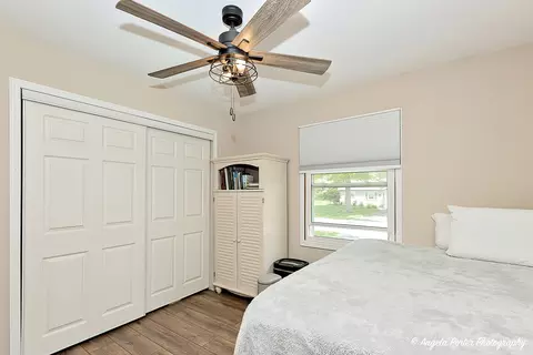 Bedroom - 1503 Channel Beach Ave, Johnsburg, IL 60051 photo 4 of 4