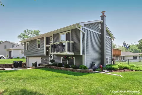 Exterior - 1503 Channel Beach Ave, Johnsburg, IL 60051 photo 2 of 7