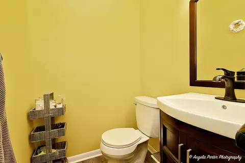 Bath - 1503 Channel Beach Ave, Johnsburg, IL 60051 photo 2 of 2