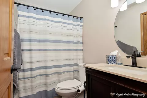 Bath - 1503 Channel Beach Ave, Johnsburg, IL 60051 photo 1 of 2