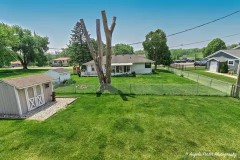 Exterior - 1503 Channel Beach Ave, Johnsburg, IL 60051 photo 6 of 7