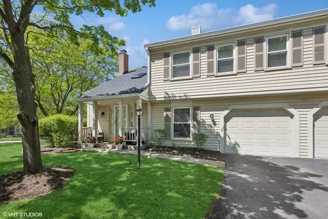 Exterior - 109 College Xing, Rolling Meadows, IL 60008 photo 2 of 3