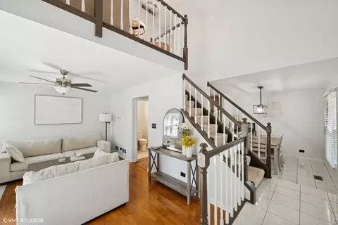 Entry Way - 109 College Xing, Rolling Meadows, IL 60008 photo 1 of 1