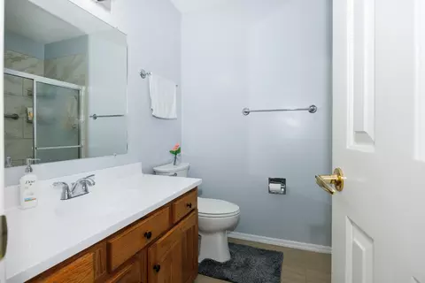 Bath - 203 S Hershey Rd, Bloomington, IL 61704 photo 4 of 4