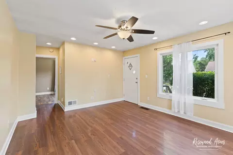 Living - 493 S Cannon Ave, Kankakee, IL 60901 photo 3 of 3