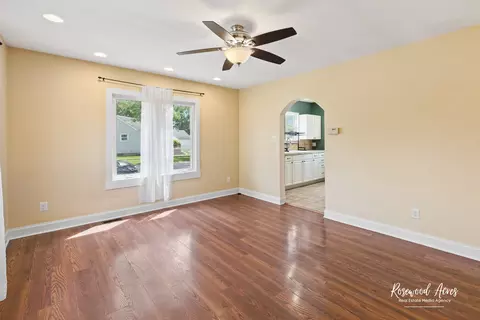 Living - 493 S Cannon Ave, Kankakee, IL 60901 photo 1 of 3
