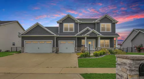 1407 Winterberry Rd, Savoy, IL 61874