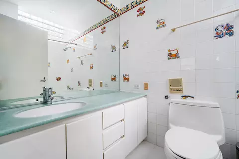 820 W Lill Ave, Chicago, IL 60614 photo 15