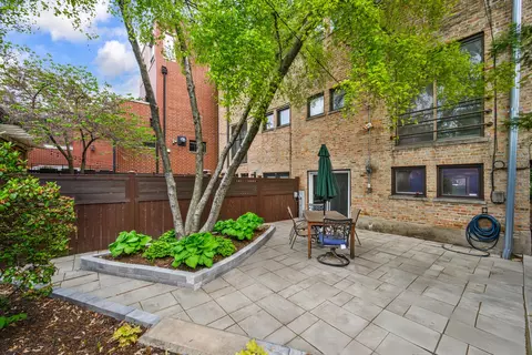 820 W Lill Ave, Chicago, IL 60614 photo 23