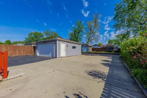 Exterior - 5844 W Maple Ave, Berkeley, IL 60163 photo 9 of 11