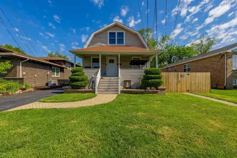 5844 W Maple Ave, Berkeley, IL 60163