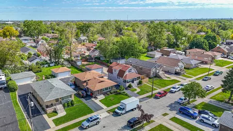 View/Area - 5844 W Maple Ave, Berkeley, IL 60163 photo 4 of 5