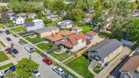 View/Area - 5844 W Maple Ave, Berkeley, IL 60163 photo 3 of 5