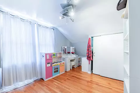 Bedroom - 5844 W Maple Ave, Berkeley, IL 60163 photo 3 of 5