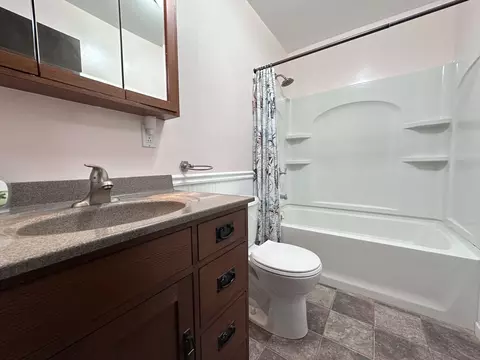 Bath - 600 E 7th St, Rock Falls, IL 61071 photo 2 of 2