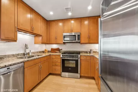 Kitchen - 60 E Monroe St #3103, Chicago, IL 60603 photo 2 of 3