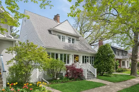 811 South Blvd, Evanston, IL 60202