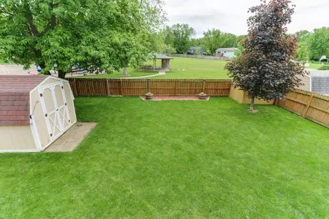18 Yew Ct, Bloomington, IL 61701 photo 31
