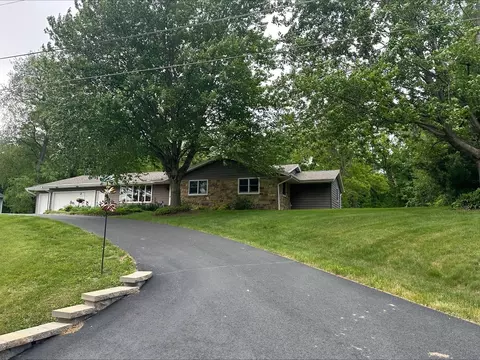 13075 Pleasant St, Morrison, IL 61270