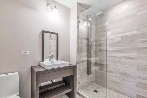 Bath - 57 E Delaware Pl #1605, Chicago, IL 60611 photo 3 of 3