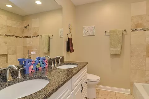 1458 S Prospect St, Wheaton, IL 60189 photo 8
