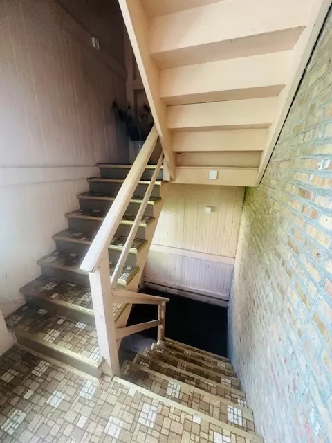 Entry Way - 4001 S Albany Ave, Chicago, IL 60632 photo 7 of 7
