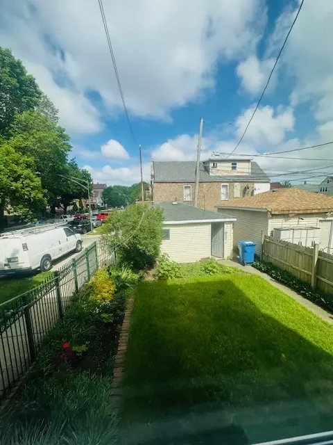 Exterior - 4001 S Albany Ave, Chicago, IL 60632 photo 6 of 7