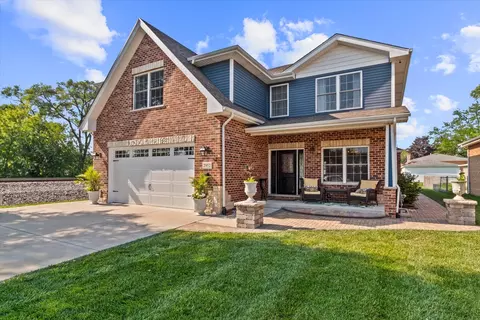 2952 W 100th Pl, Evergreen Park, IL 60805
