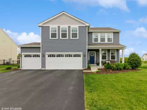 555 Colchester Dr, Oswego, IL 60543