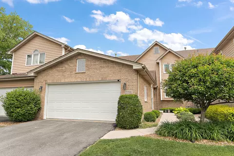 7706 Northfield Ln, Tinley Park, IL 60487