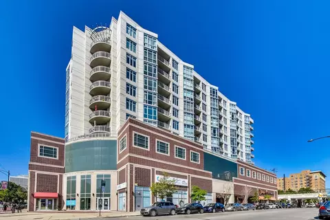 1134 W Granville Ave #605, Chicago, IL 60660