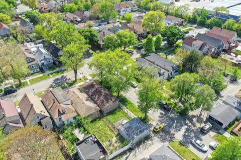 2058 W 70th Pl, Chicago, IL 60636 photo 39