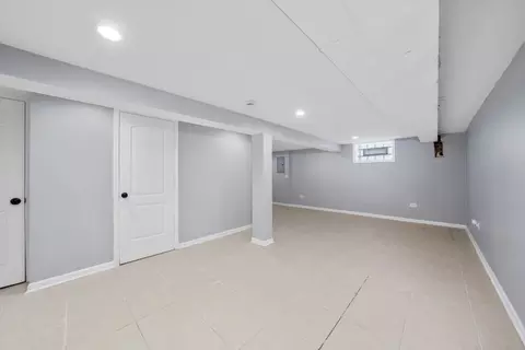 2058 W 70th Pl, Chicago, IL 60636 photo 33