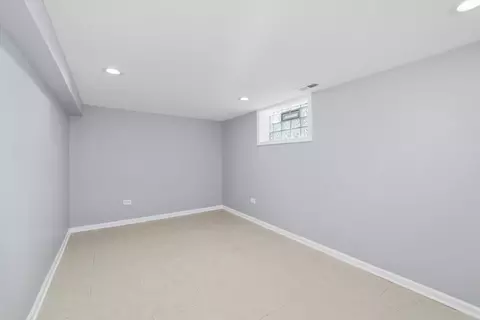 2058 W 70th Pl, Chicago, IL 60636 photo 29