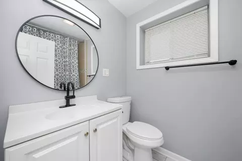 2058 W 70th Pl, Chicago, IL 60636 photo 15