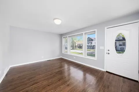 2058 W 70th Pl, Chicago, IL 60636 photo 4
