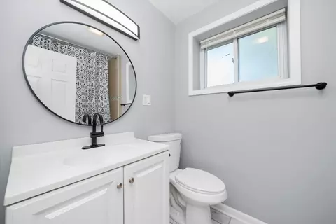 2058 W 70th Pl, Chicago, IL 60636 photo 16