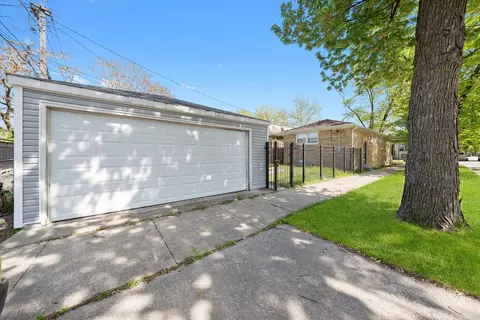 2058 W 70th Pl, Chicago, IL 60636 photo 34