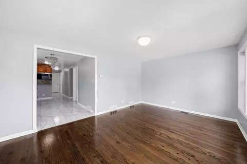 2058 W 70th Pl, Chicago, IL 60636 photo 7