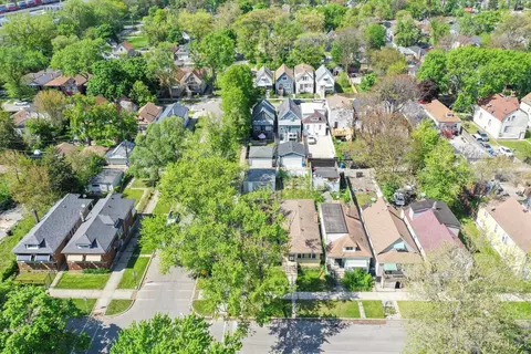 2058 W 70th Pl, Chicago, IL 60636 photo 37