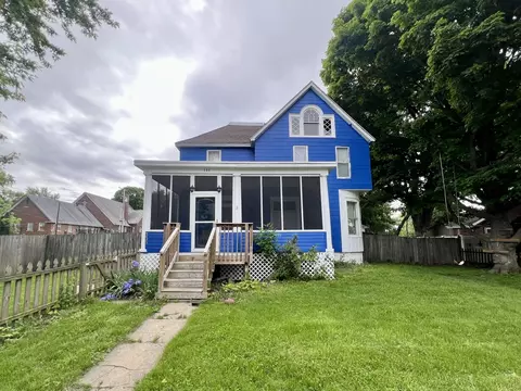 335 N Highway Ave, De Land, IL 61839