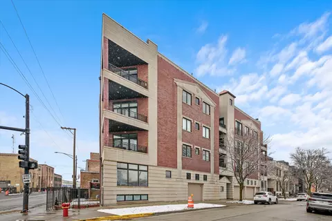 622 N Rockwell St #404, Chicago, IL 60612