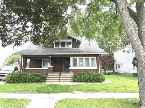 1007 Illinois Ave, Mendota, IL 61342