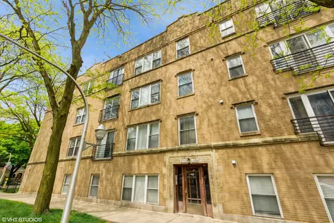 2556 W Rosemont Ave #1, Chicago, IL 60659