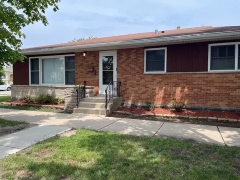6124 W Berteau Ave, Chicago, IL 60634