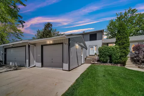 191 Acorn Ln, Bloomingdale, IL 60108