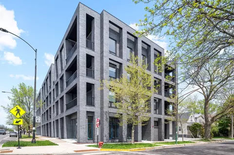 2354 W Farragut Ave #PH-404, Chicago, IL 60625