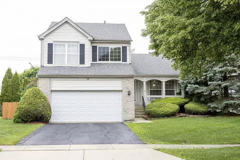15 Brittany Ct, South Elgin, IL 60177